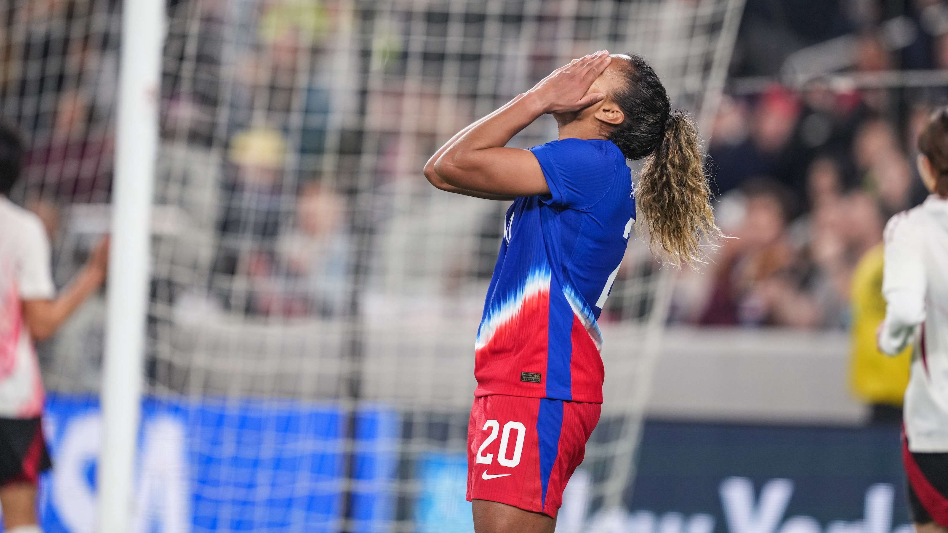 对足球的希 对足球的希